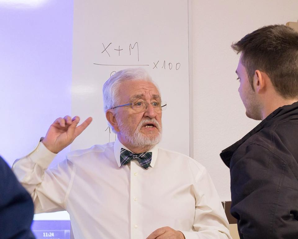 27067879_1701387936567522_6842370295009245578_n